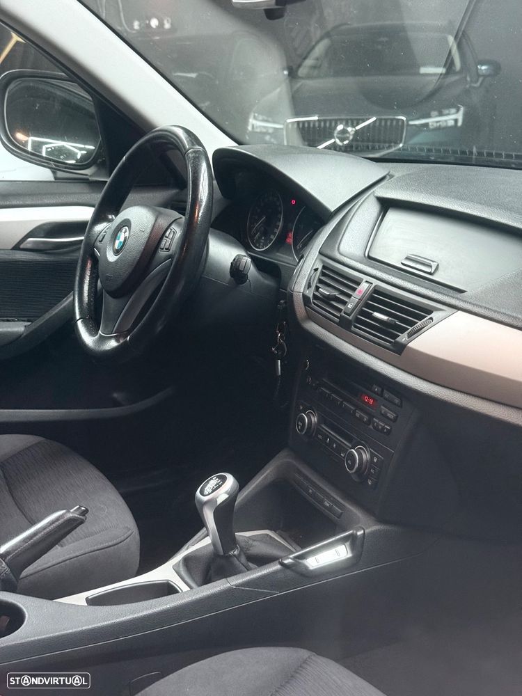 BMW X1 18 d sDrive - 8