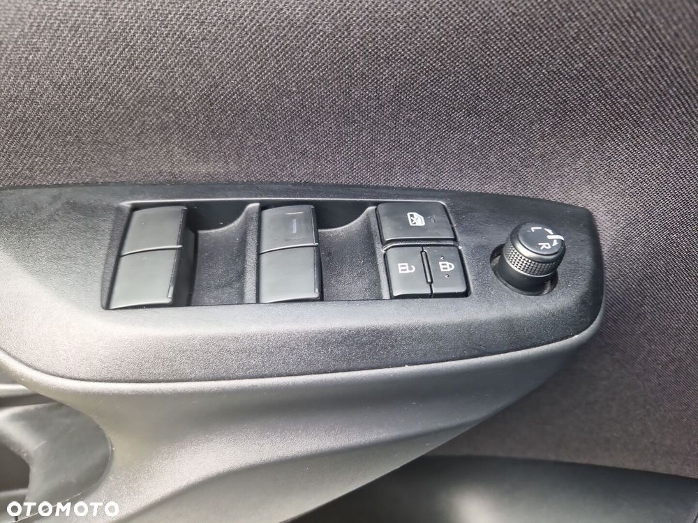 Toyota Yaris Hybrid 1.5 Style - 23