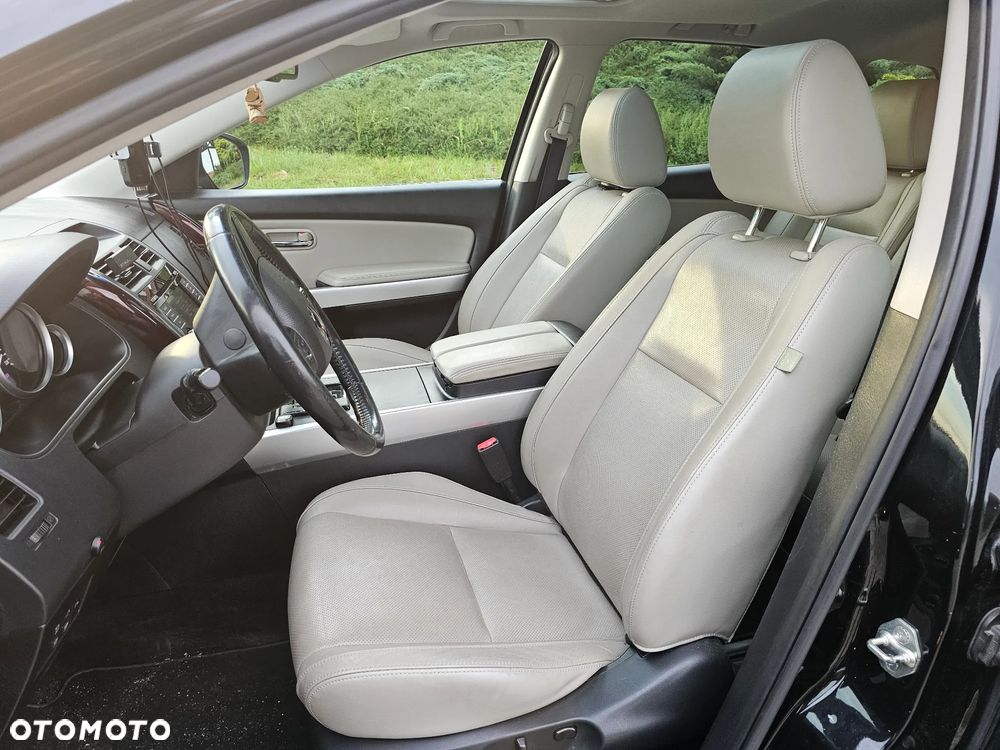 Mazda CX-9 - 9
