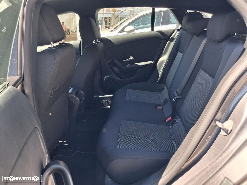 Mercedes-Benz CLA 200 d Shooting Brake Style Aut. - 11