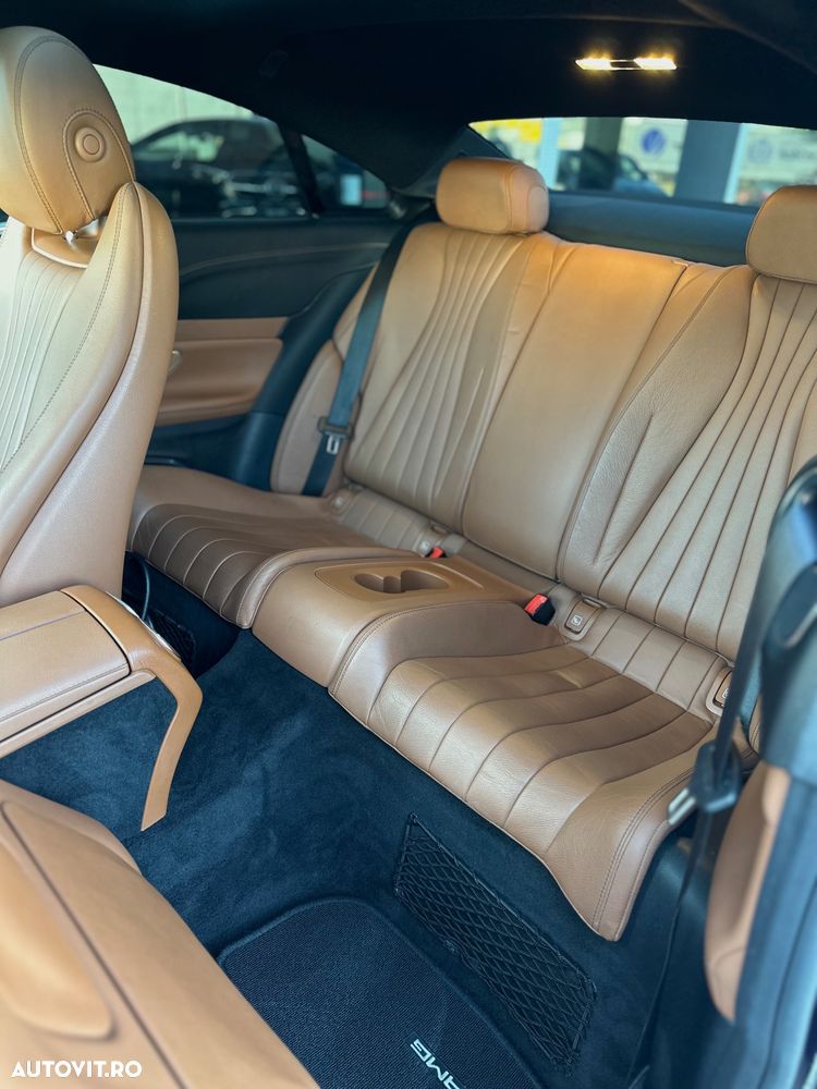Mercedes-Benz E 400 4MATIC - 17