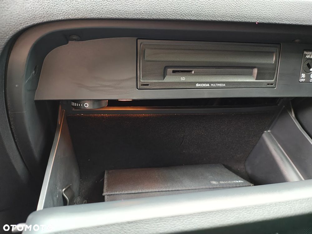 Skoda Octavia 1.4 TSI Ambition - 14