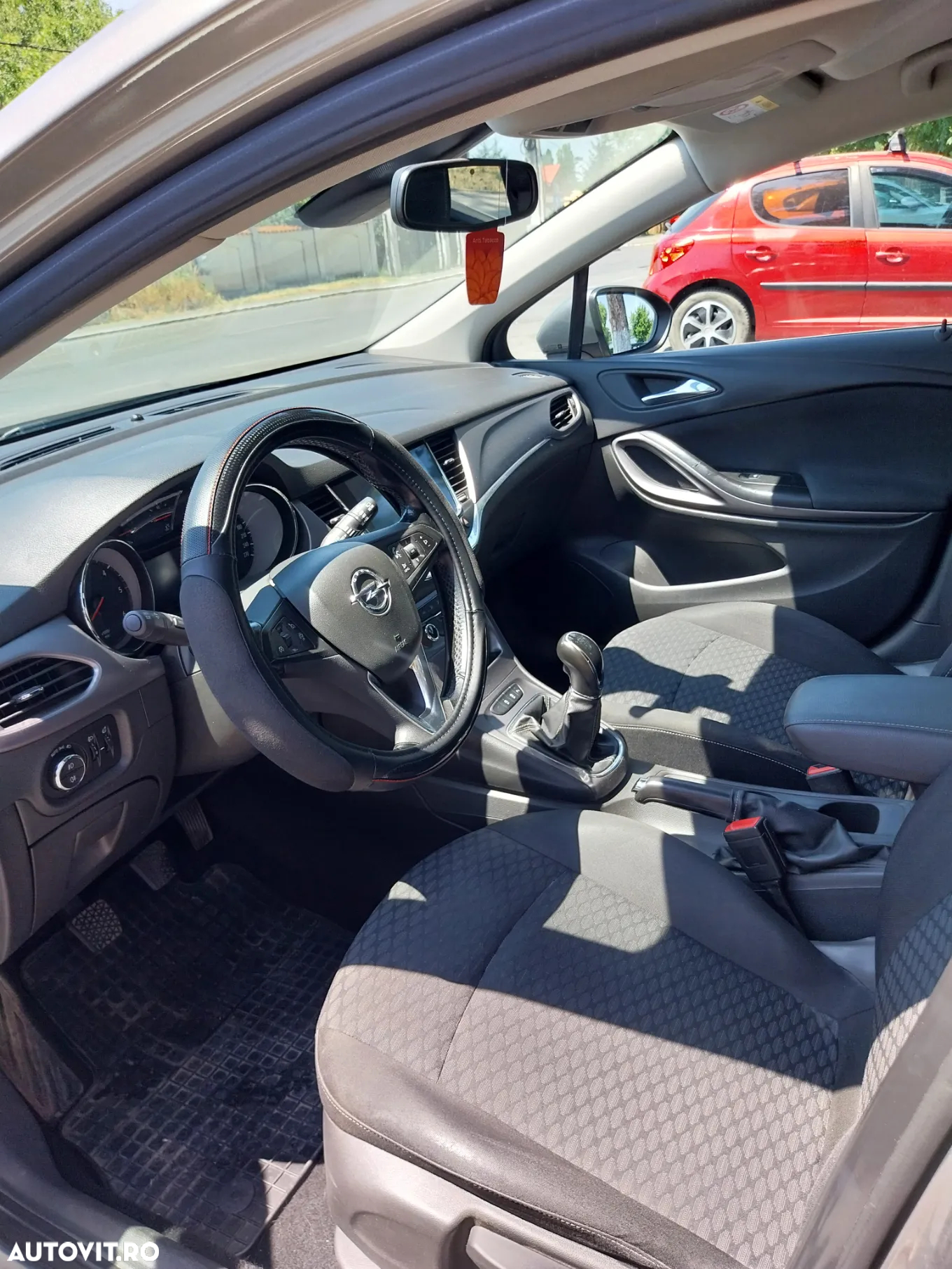 Opel Astra 1.6 D (CDTI DPF ecoFLEX) Start/Stop Edition - 4