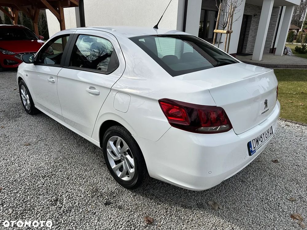 Peugeot 301 1.5 BlueHDi Active - 20