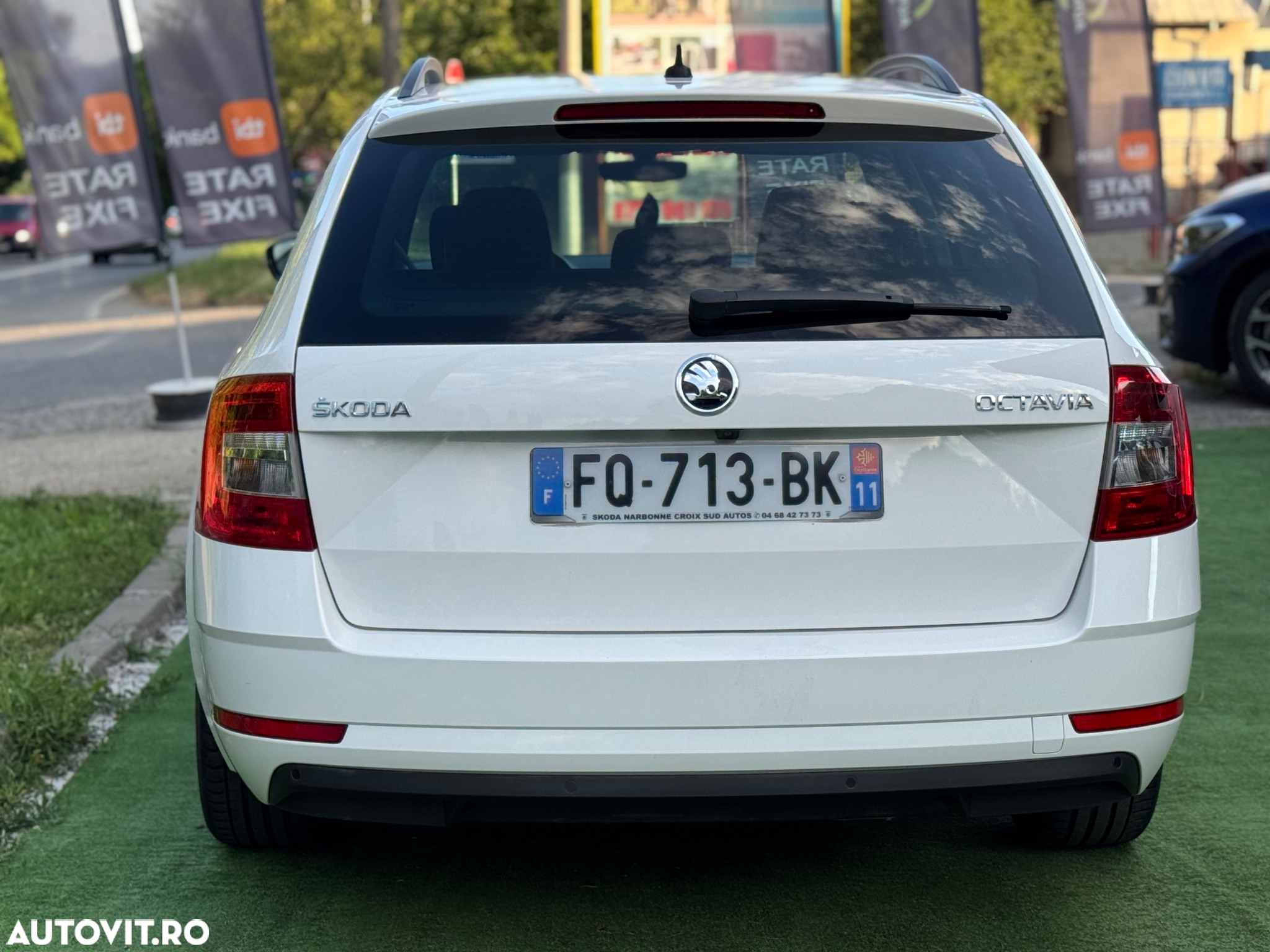 Skoda Octavia Combi Diesel 1.6 TDI DSG Ambition - 13