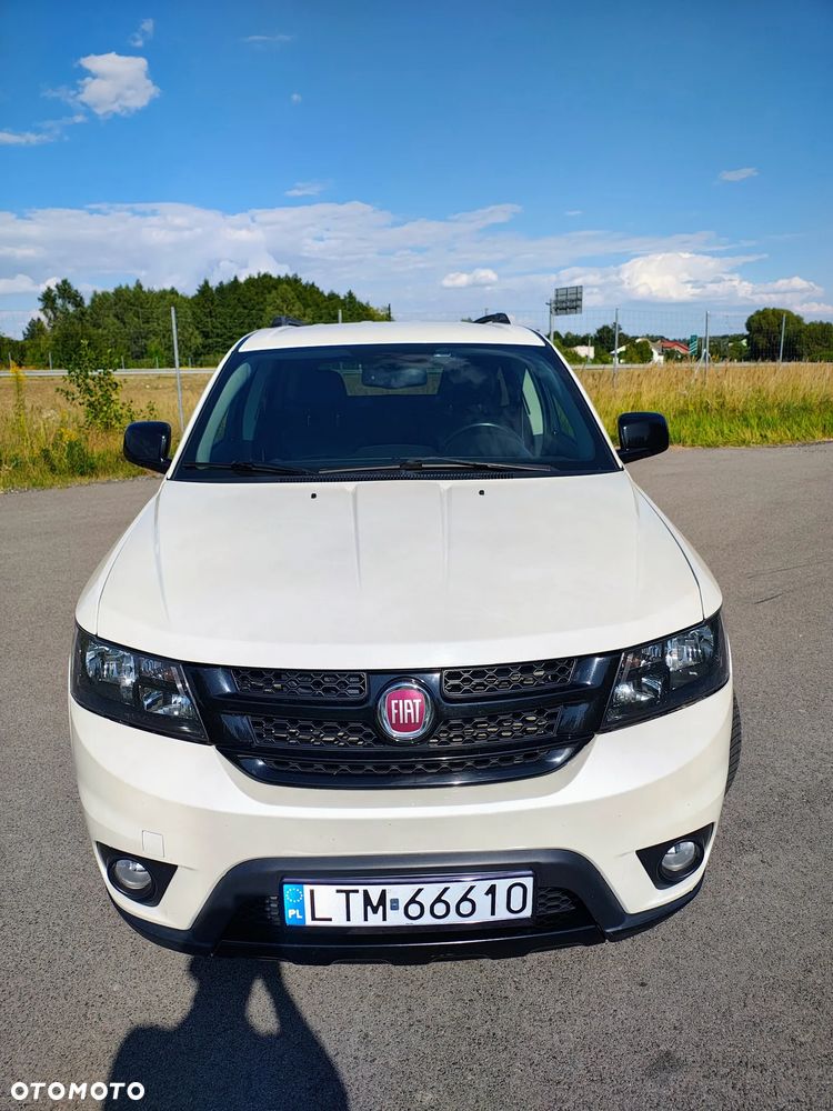 Fiat Freemont 2.0 Multijet Black Code AWD - 3