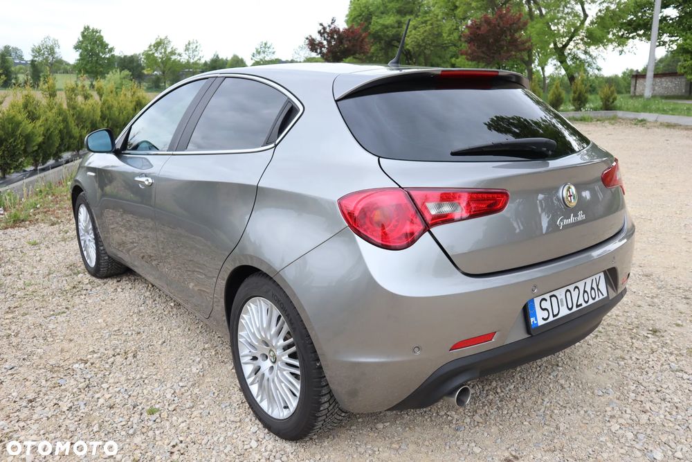 Alfa Romeo Giulietta 1.6 JTDM Distinctive - 7