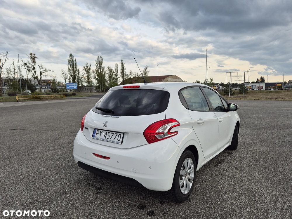 Peugeot 208 - 7