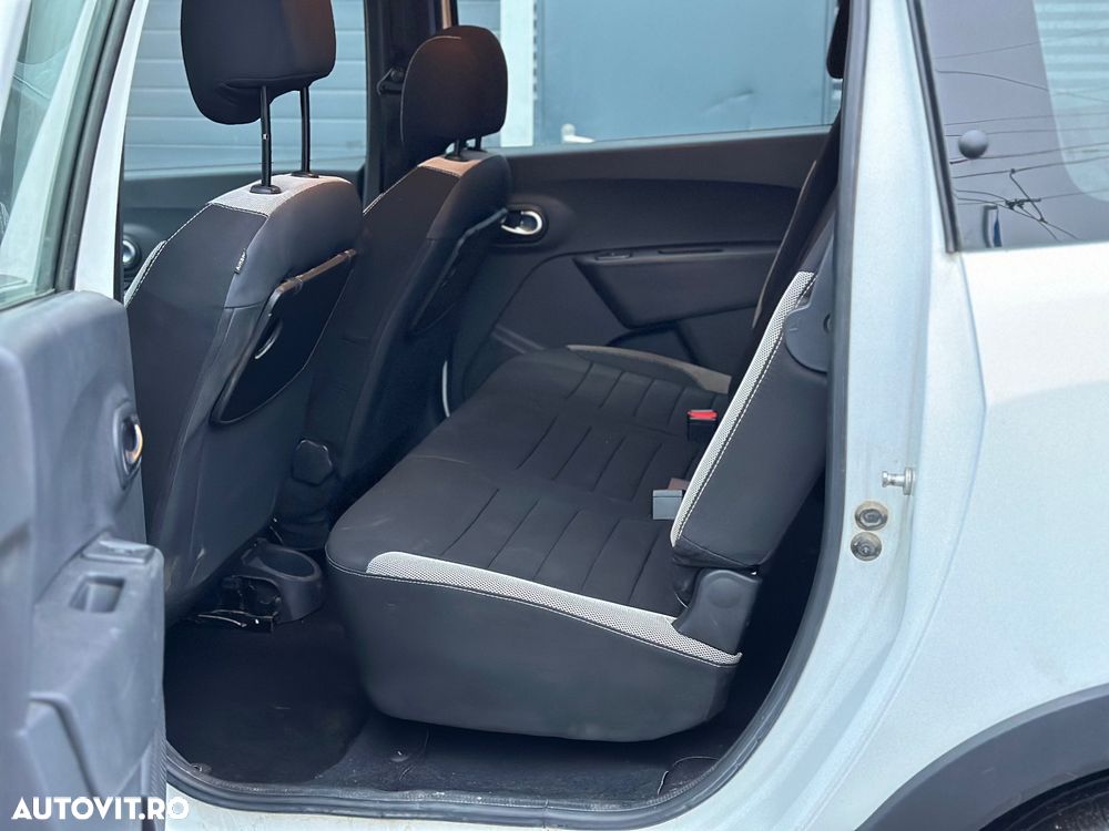 Dacia Lodgy 1.5 Blue dCi Stepway - 9