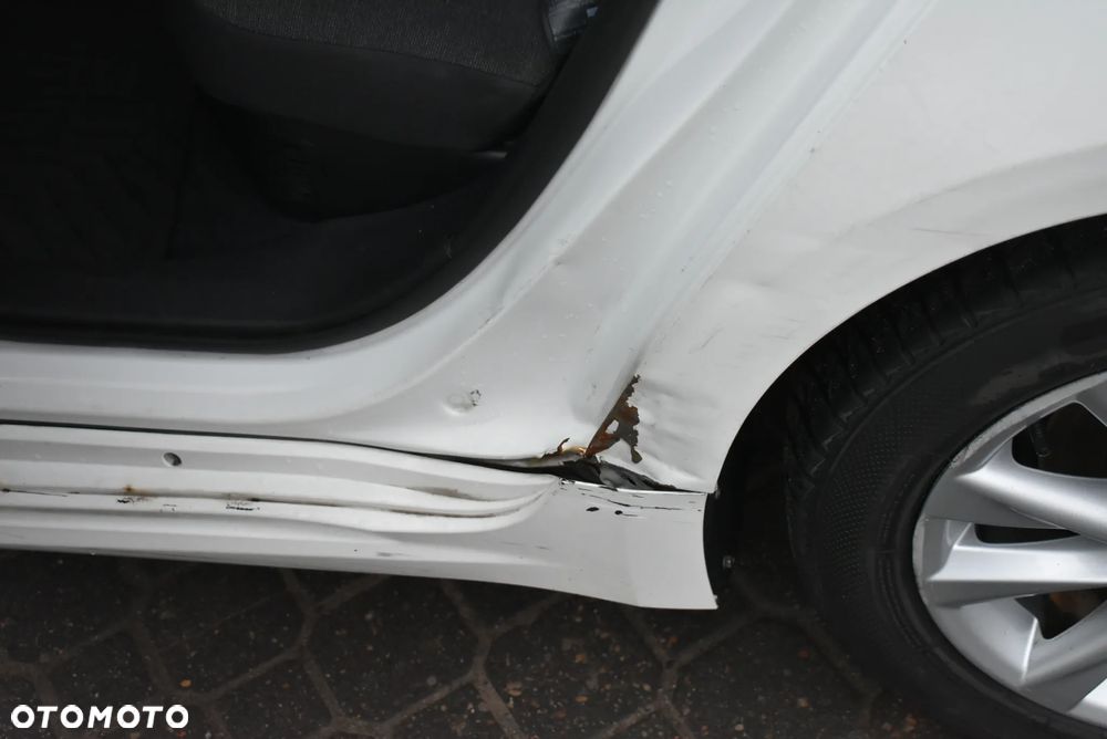 Toyota Corolla 1.8 Hybrid Comfort - 18