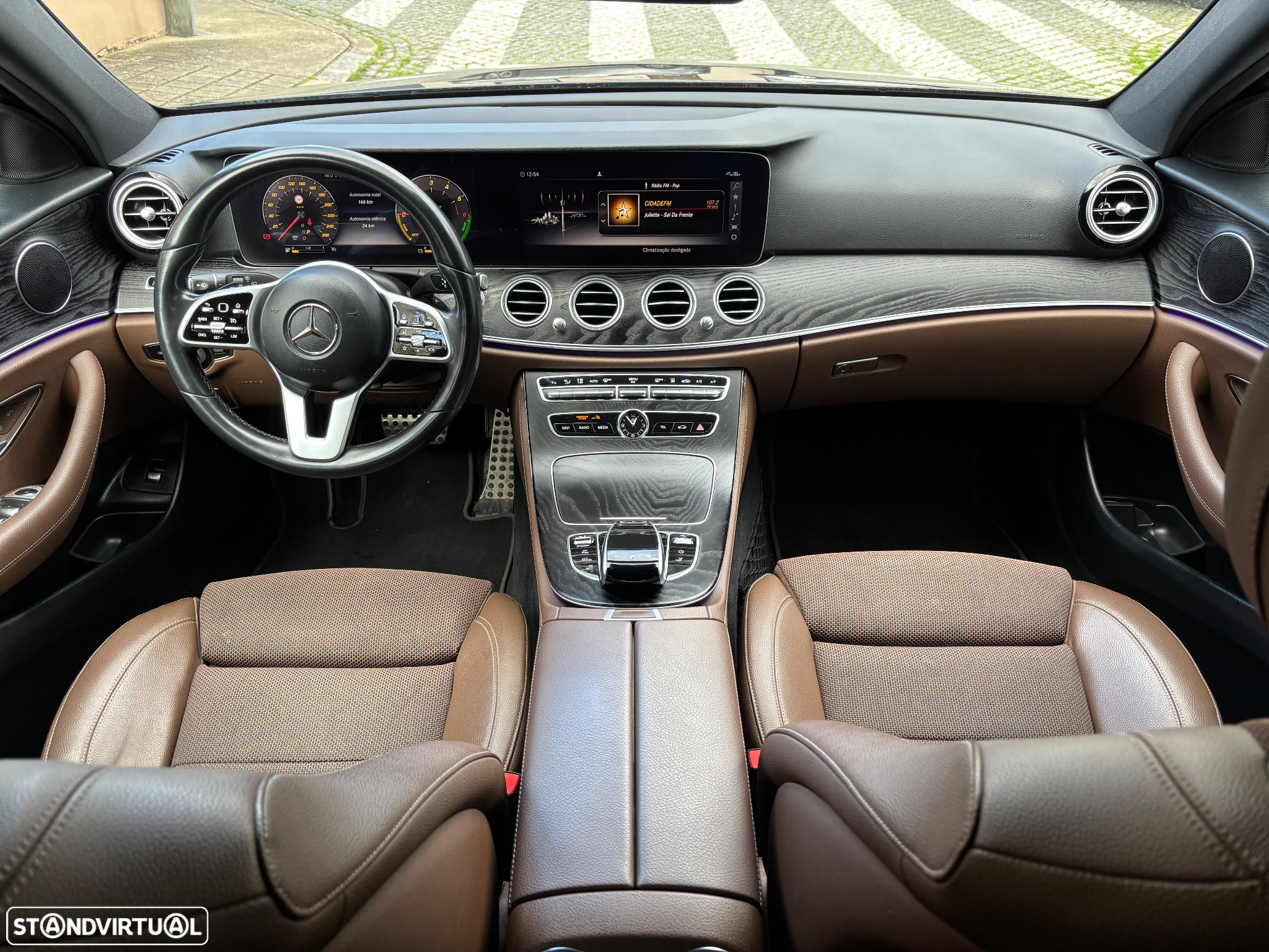 Mercedes-Benz E 300 de Avantgarde 4Matic - 14