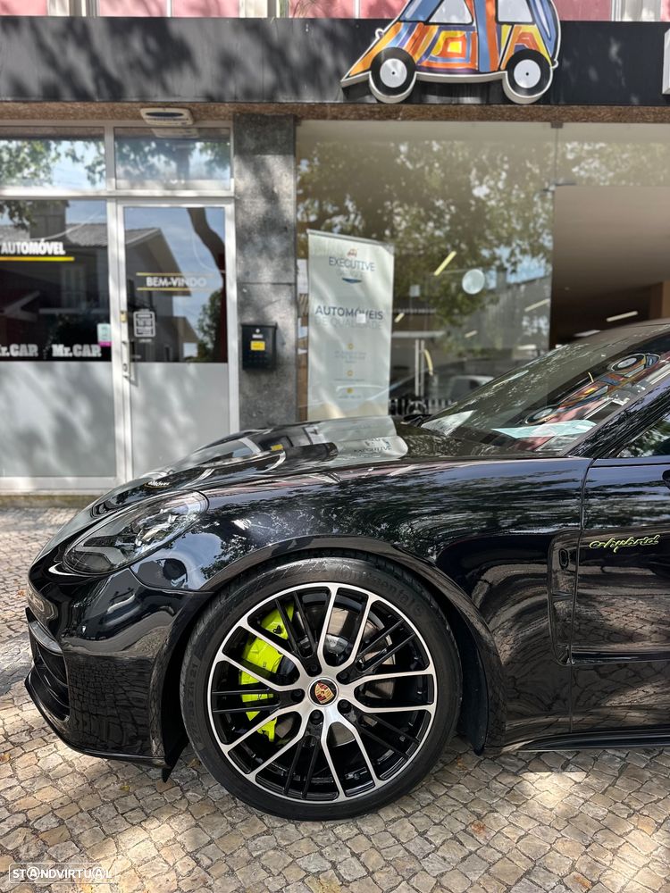 Porsche Panamera Sport Turismo 4 E-Hybrid Edition 10 Anos - 30