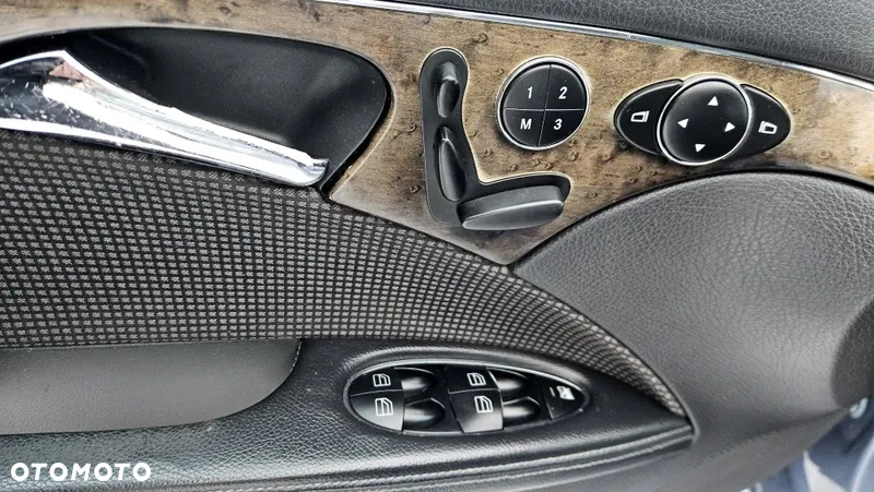 Mercedes-Benz Klasa E 320 T CDI Avantgarde - 17