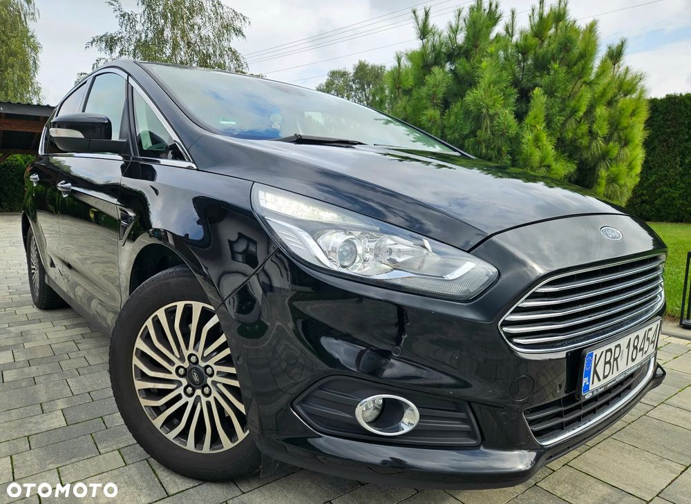 Ford S-Max - 13