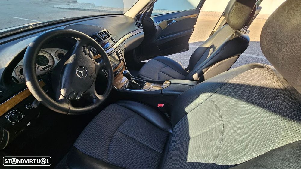 Mercedes-Benz E 220 CDI Avantgarde - 12