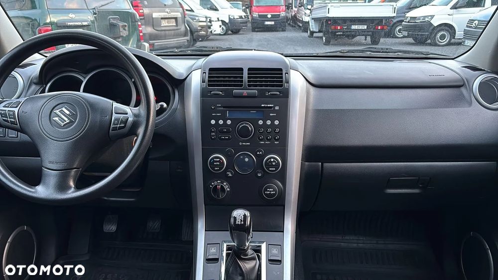 Suzuki Grand Vitara 1.9 DDiS Comfort DPF - 17