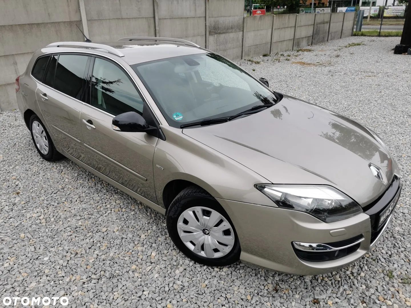 Renault Laguna Grandtour dCi 150 FAP Bose - 24
