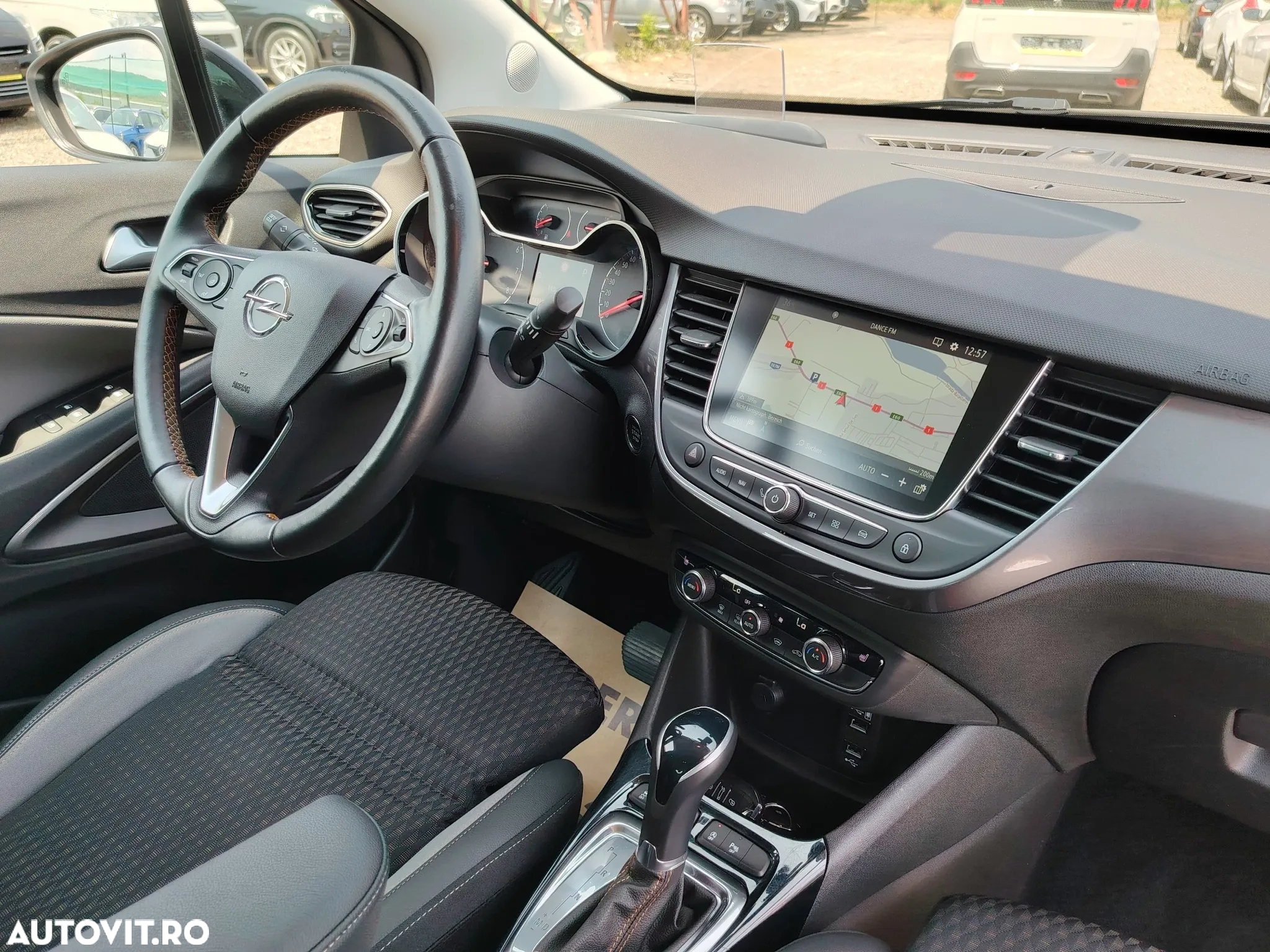 Opel Crossland X 1.2 Start/Stop Ultimate Aut. - 2