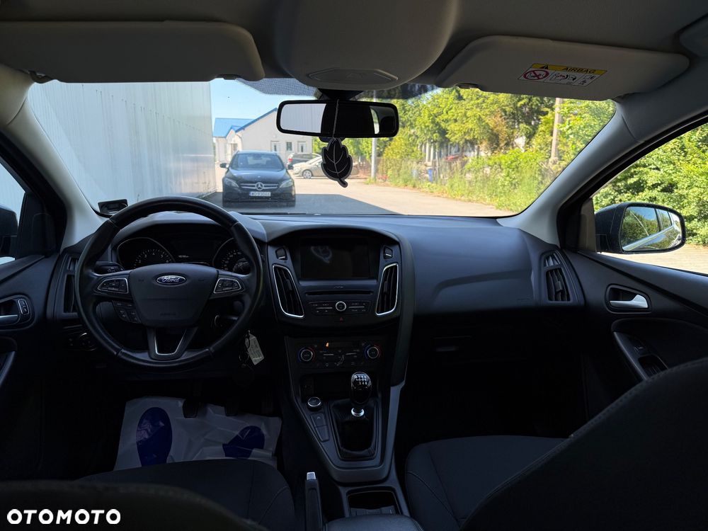 Ford Focus 1.0 EcoBoost Start-Stopp-System SYNC Edition - 11