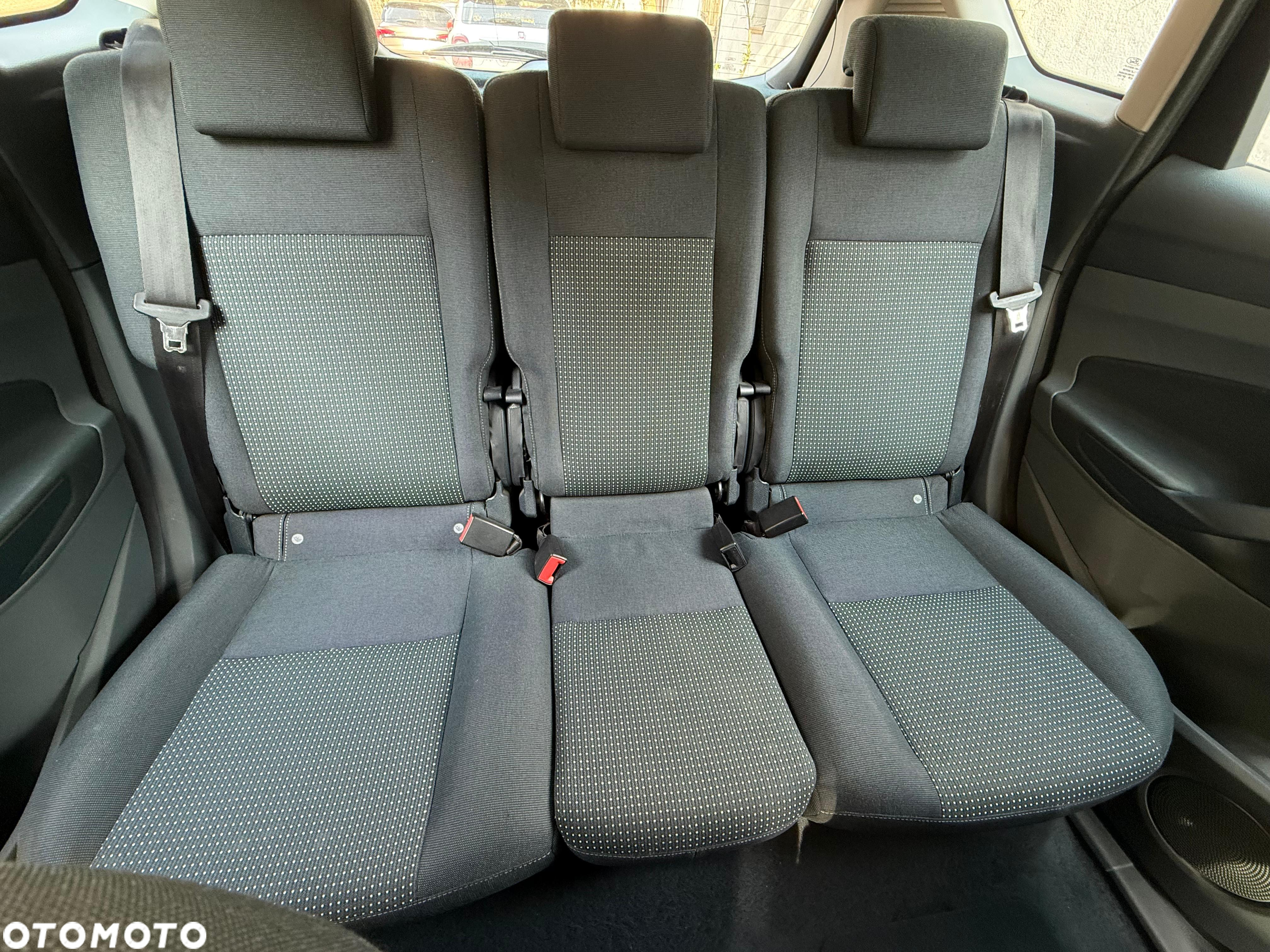 Ford C-MAX 1.6 TDCi Ambiente - 18