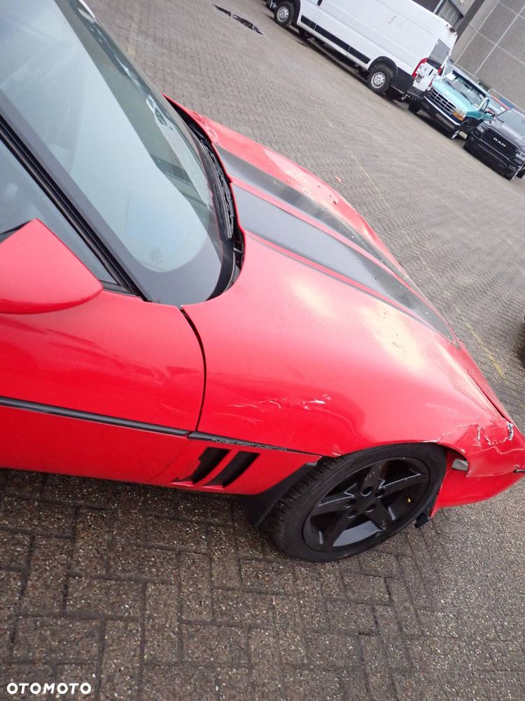 Chevrolet Corvette - 8