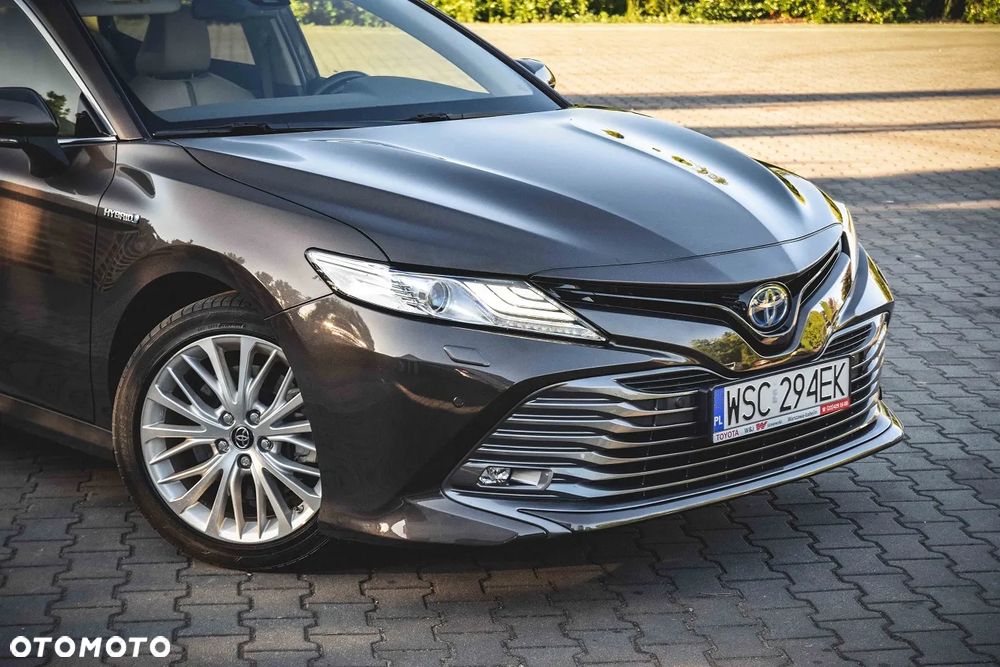 Toyota Camry 2.5 Hybrid Executive CVT - 11