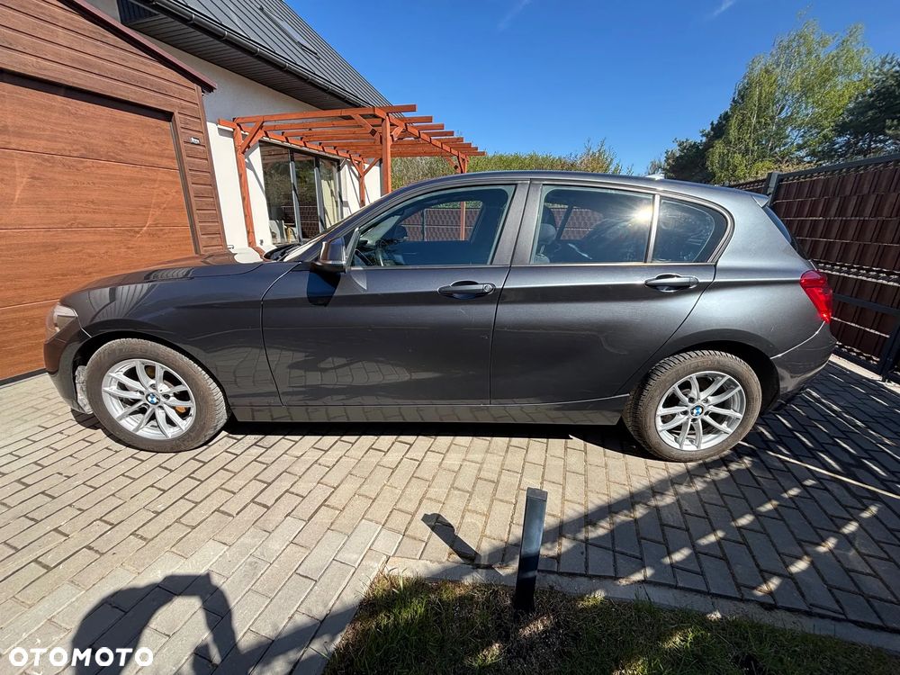 BMW Seria 1 116i - 4