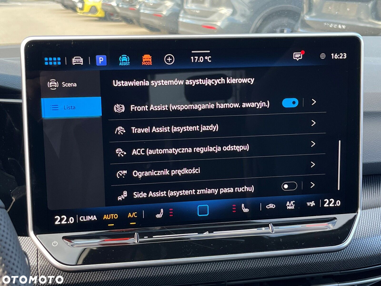 Volkswagen Golf VIII 2.0 TSI 4Motion R - 14
