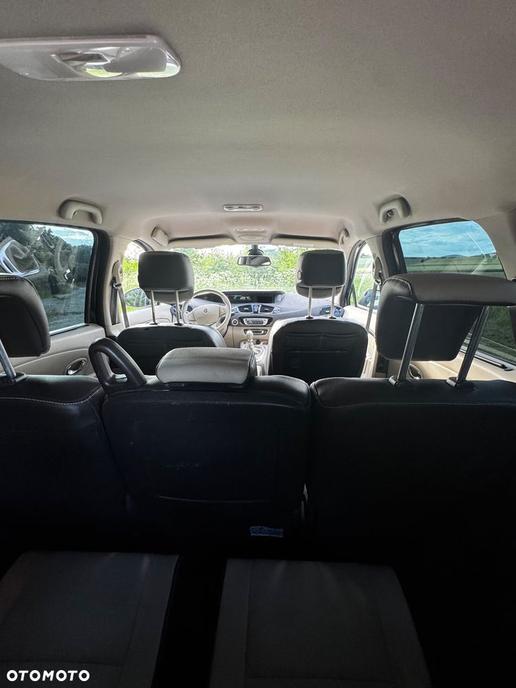 Renault Scenic - 10