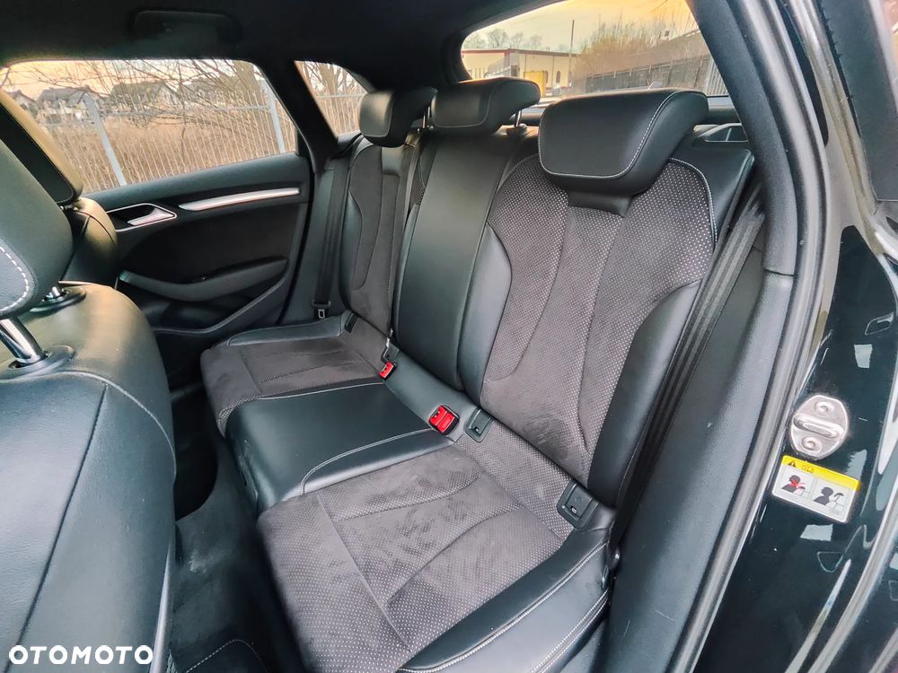 Audi A3 Sportback 2.0 TDI (clean diesel) quattro S tronic S line Sportpaket - 22