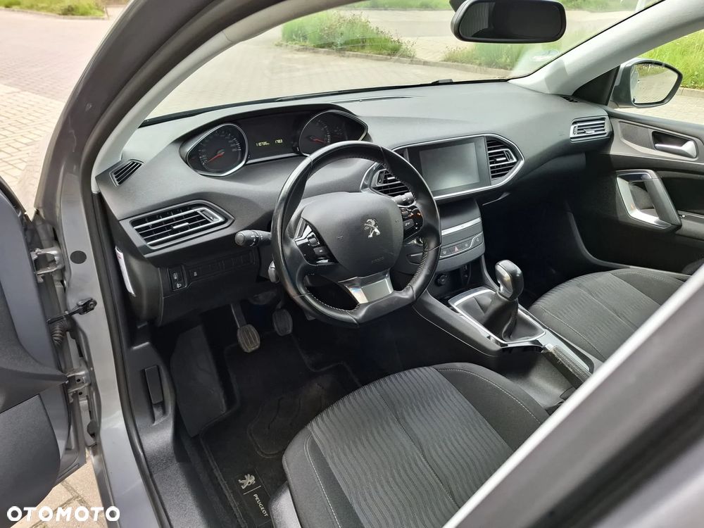 Peugeot 308 - 7