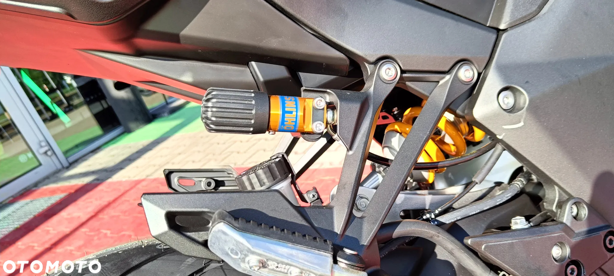 Kawasaki Ninja - 11