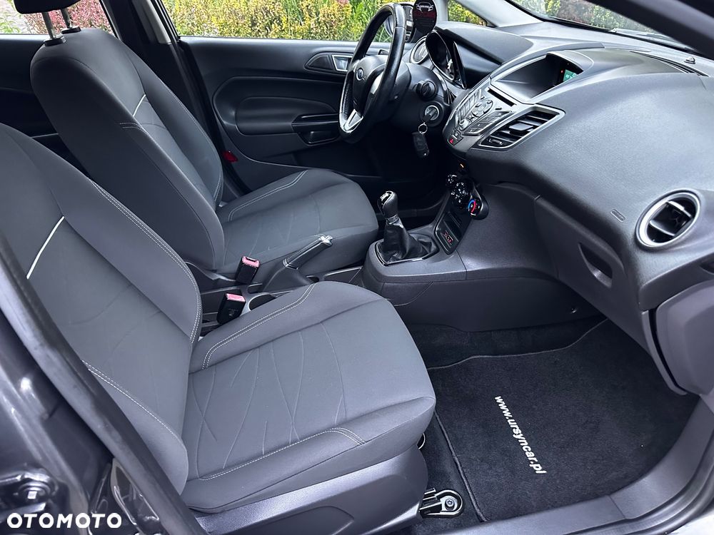 Ford Fiesta 1.25 Silver X (Ambiente) - 27