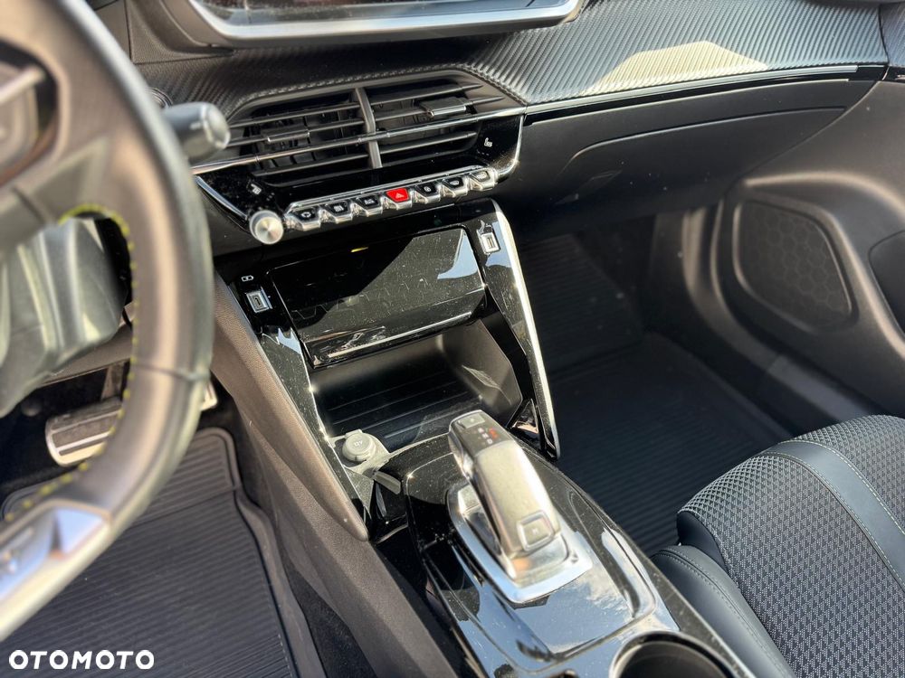 Peugeot 2008 1.5 BlueHDi GT S&S EAT8 - 9