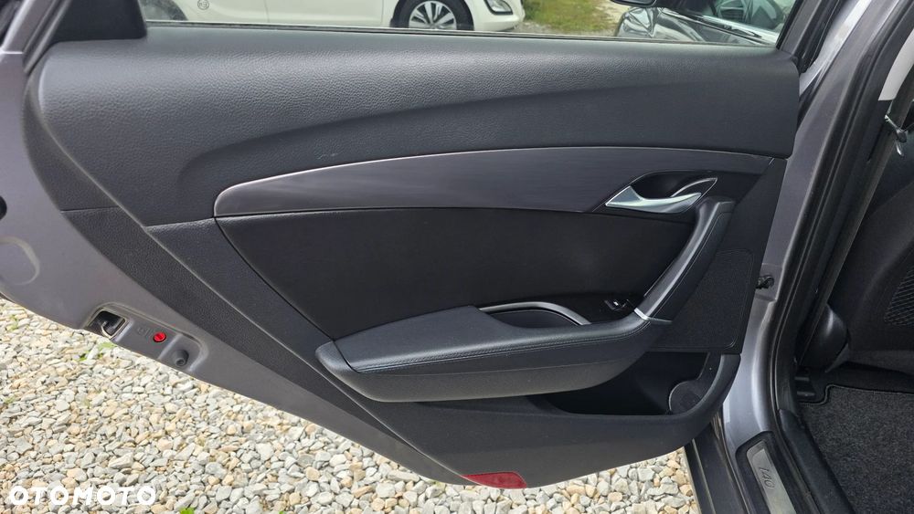 Hyundai i40 Kombi 1.7 CRDi DCT Premium - 18
