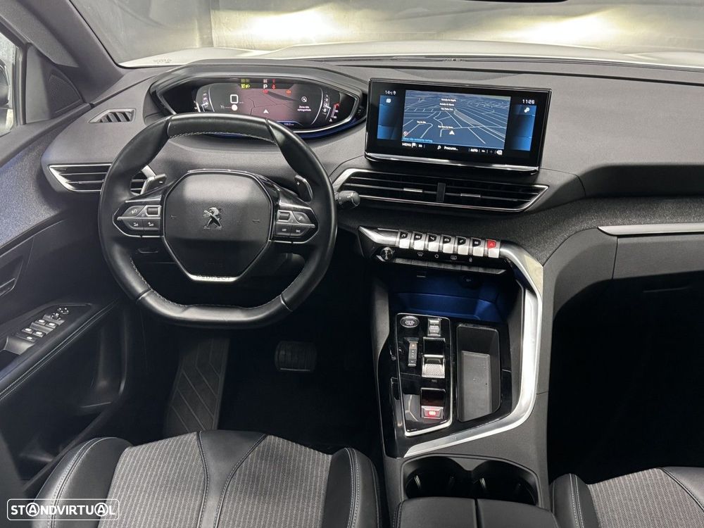 Peugeot 3008 1.5 BlueHDi Allure EAT8 - 8