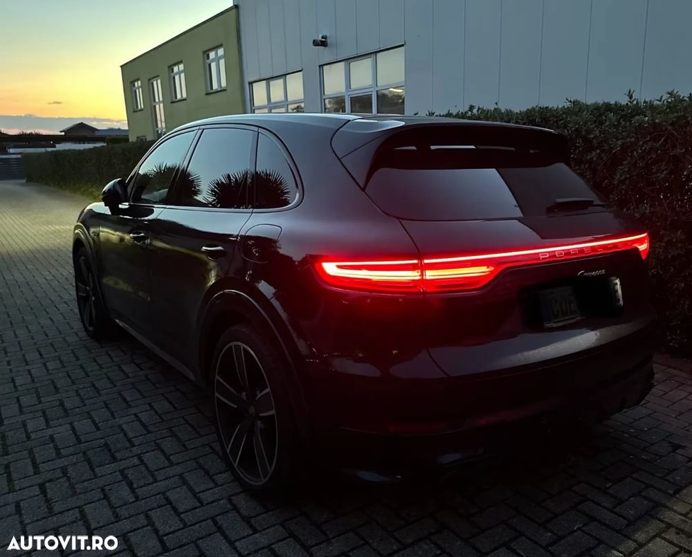 Porsche Cayenne - 7