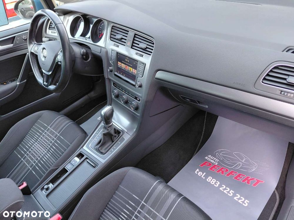 Volkswagen Golf - 14