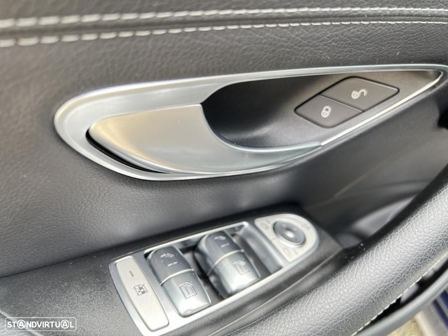Mercedes-Benz E 300 de AMG Line - 16