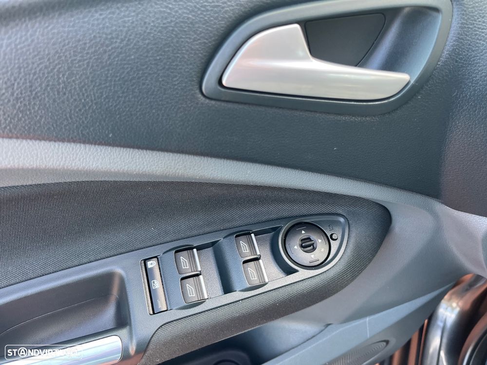 Ford C-Max 1.0 Ecoboost S&S Titanium - 16