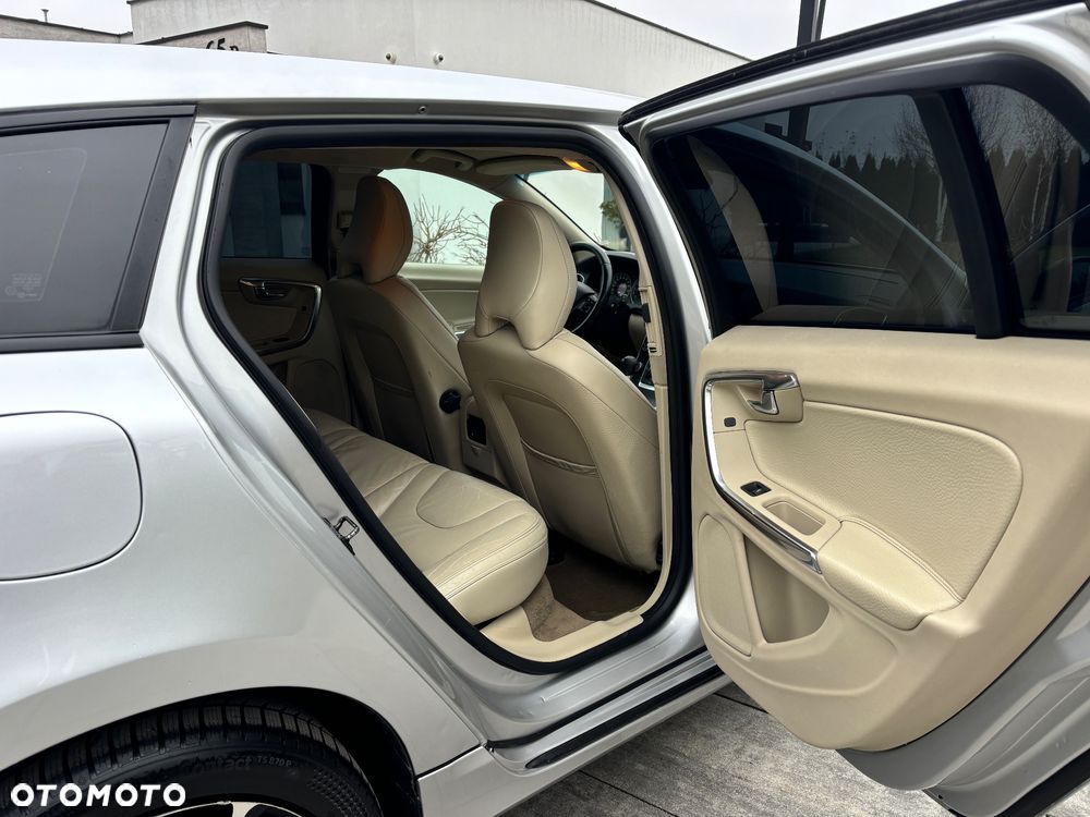 Volvo V60 DRIVe - 23