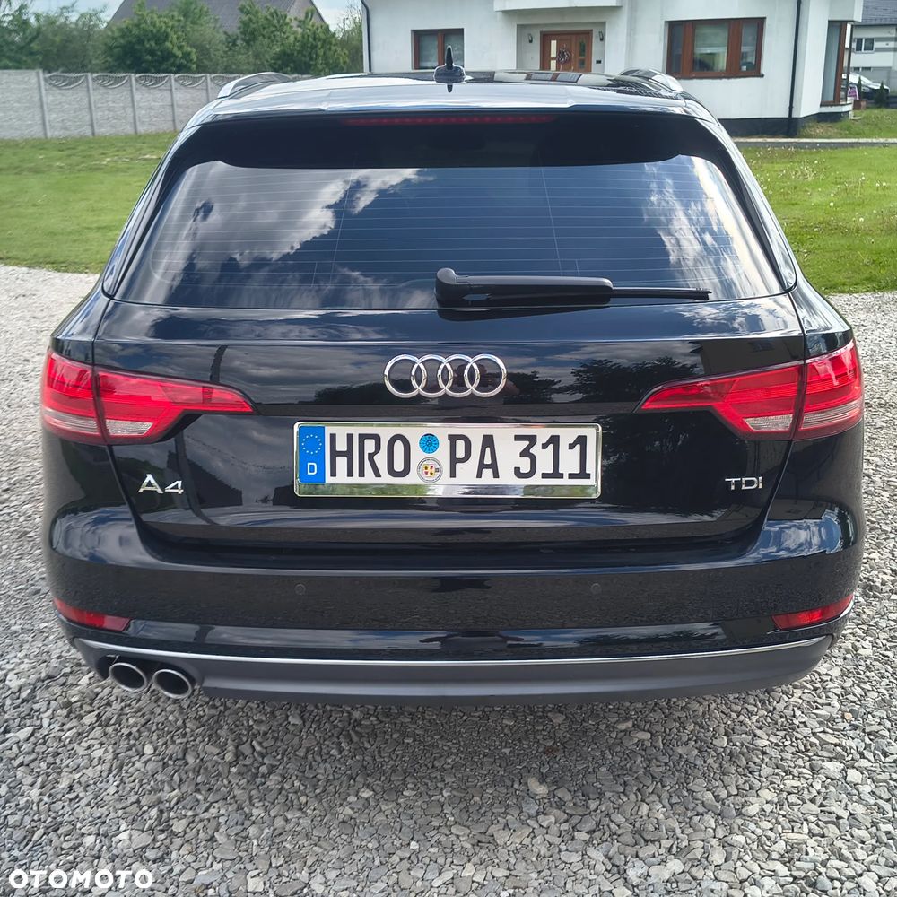 Audi A4 Avant 2.0 TDI Design - 6
