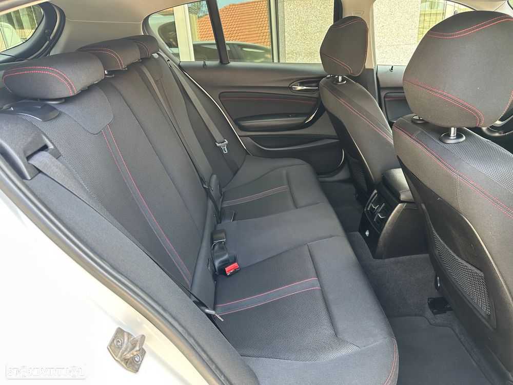BMW 116 d Sport Line - 18