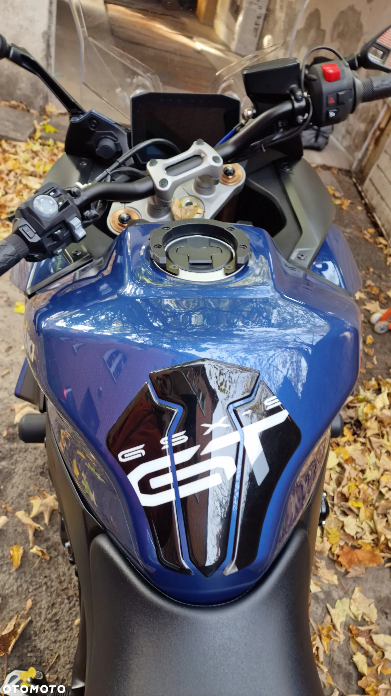 Suzuki GSX 1000 - 4