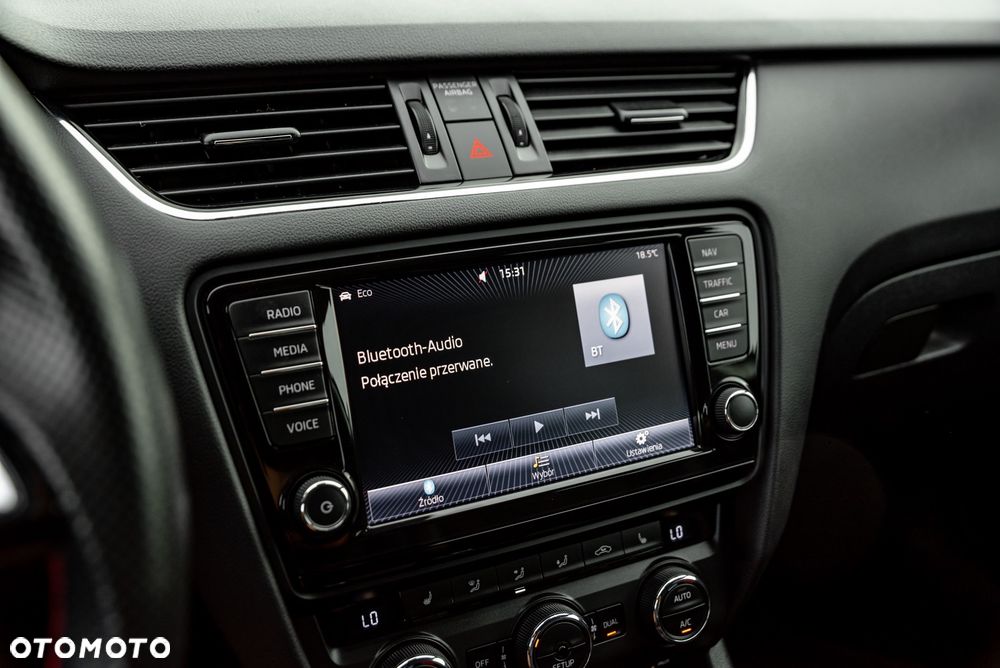 Skoda Octavia 2.0 TSI RS - 30