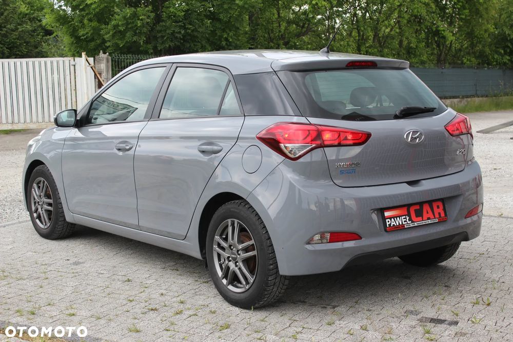 Hyundai i20 blue 1.2 Classic - 7