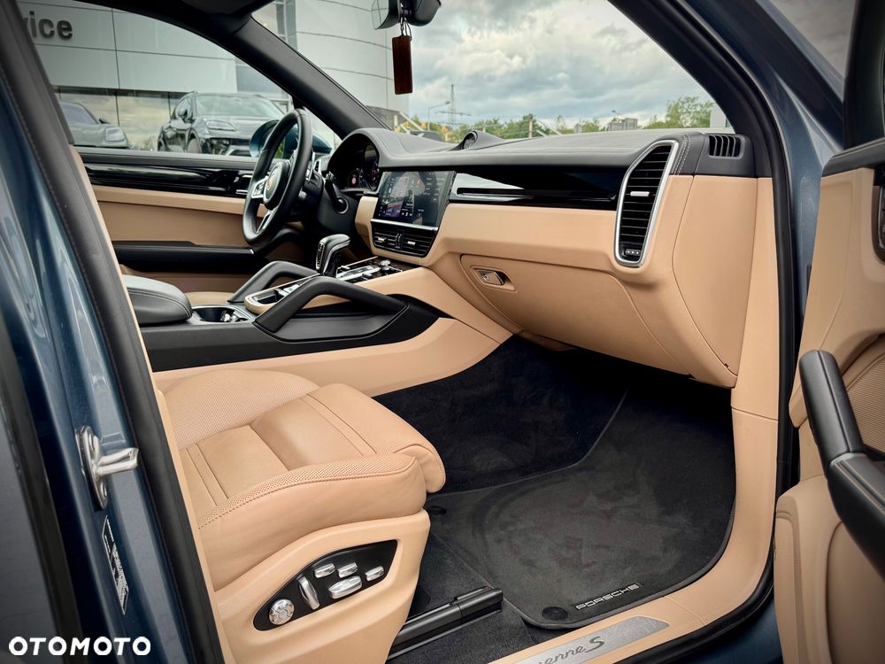 Porsche Cayenne S - 19