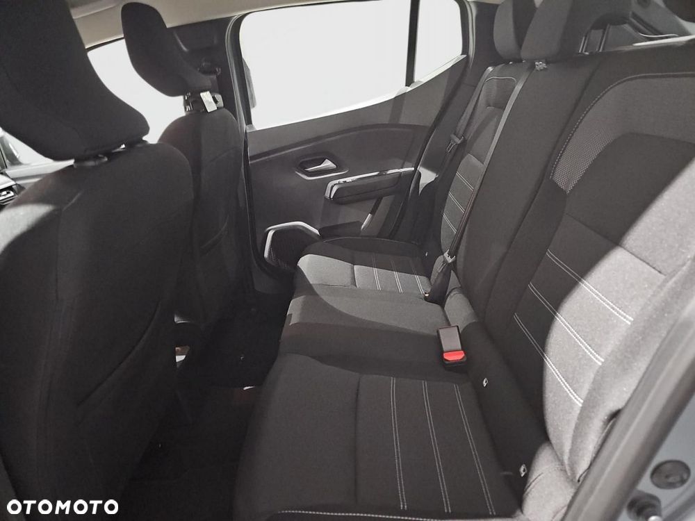 Dacia Sandero - 8