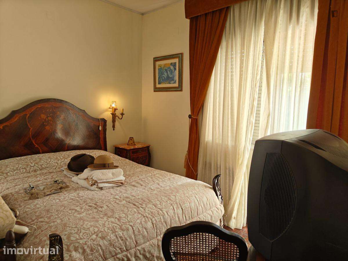 Apartamento com 5 quartos - localizado em Guarda - Grande imagem: 3/11