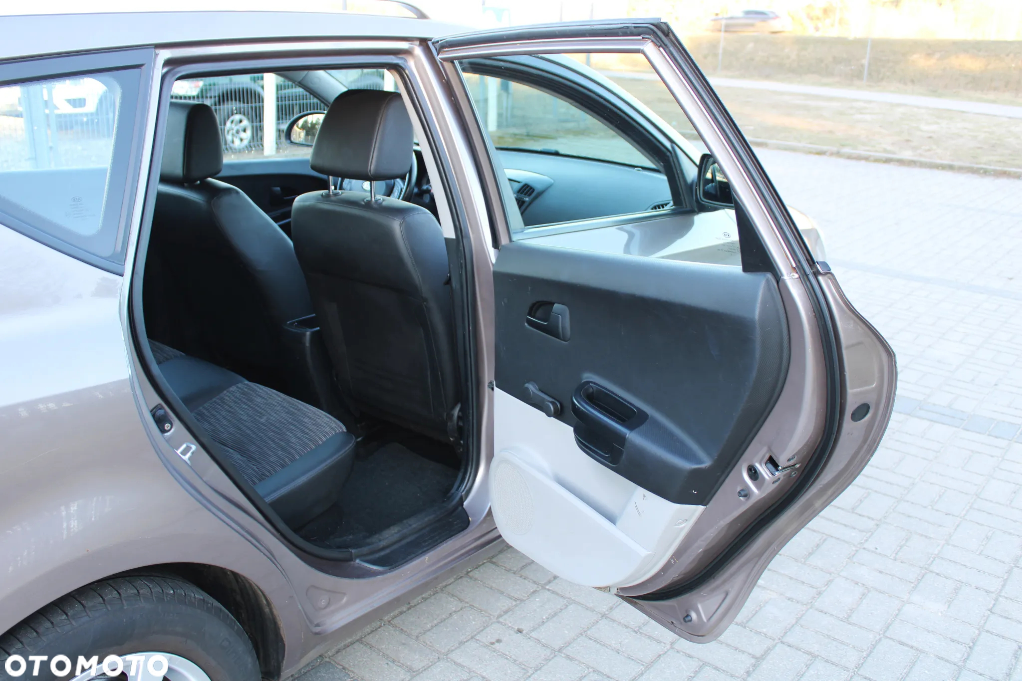 Kia Ceed - 29